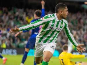 Barcelona pode envolver Vitor Roque em negociação com Sporting