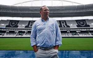 Textor provoca: 'Falei que ia chutar a bunda do Flamengo'