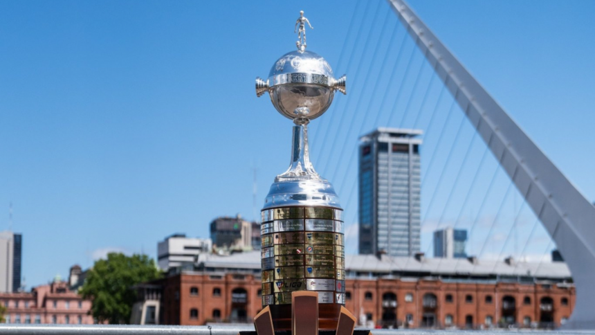 Troféu da Libertadores é renovado e ganha espaço para os próximos oito campeões