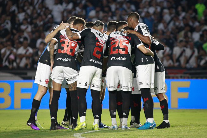 Vasco empata com o Atletico GO e se complica no Brasileirao