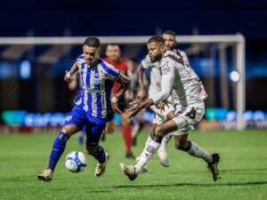 Avaí 2 x 1 Ponte Preta - Rebaixada, Ponte sofre nova derrota