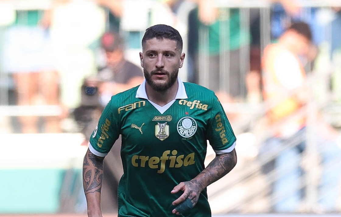 Zé Rafael em ação pelo Palmeiras