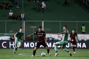 Sport confirma lesão e atacante está fora da reta final da Série B