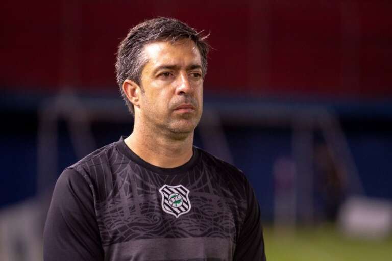 João Burse é o novo técnico do Botafogo-PB. Foto: Patrick Floriani / Figueirense