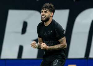 Corinthians vence Palmeiras e afasta risco de queda. Veja!