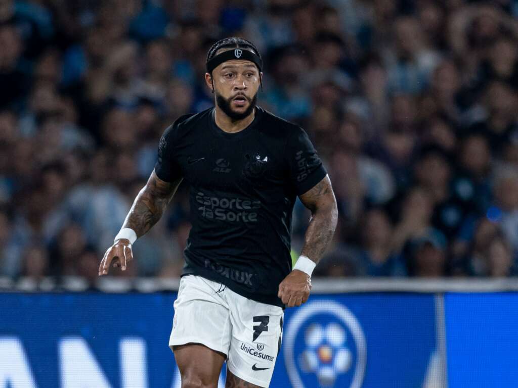 Técnico da Holanda explica ausência de Depay na seleção