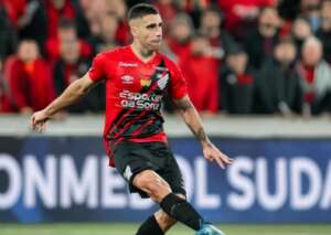 Gabriel celebra vitória do Athletico, mas avisa: 