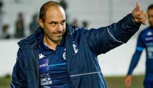 Técnico pede 'respeito à camisa do Guarani' em último jogo da Série B