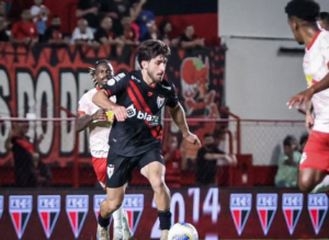 Técnico do Atlético-GO diz que empate 'ficou de bom tamanho'