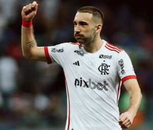 Dorival convoca Léo Ortiz e Martinelli para a seleção na vaga de dupla lesionada