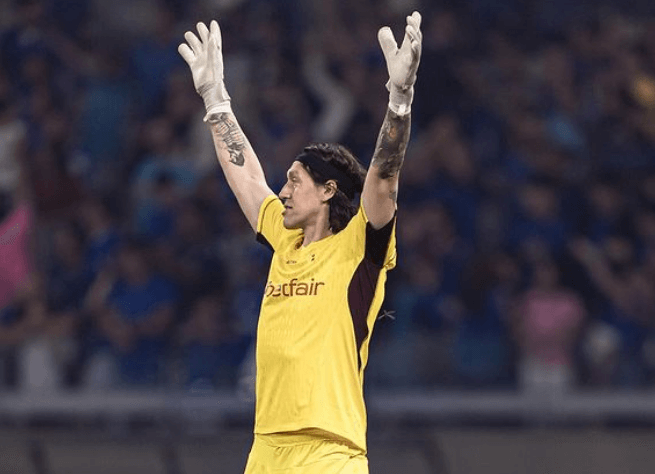 Cássio celebra volta à Arena: 'Muito respeito e amor pelo Corinthians'