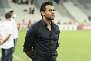 Ponte Preta terá Alberto Valentim como treinador em 2025