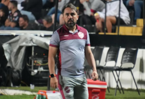 Guarani sequer deveria cogitar o treinador Luizinho Lopes