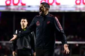 Lucho cita 'derrota injusta' do Athletico contra o São Paulo