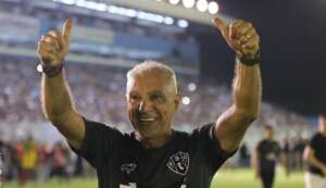 Paysandu quer confirmar permanência de Márcio Fernandes nesta semana