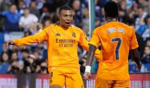 Real Madrid vence e fica a quatro pontos do líder Barcelona no Campeonato Espanhol