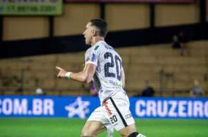 Herói do Operário-PR vibra com vitória e pede foco no acesso