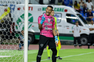 Ponte Preta encaminha contratação de goleiro do Paysandu para 2025