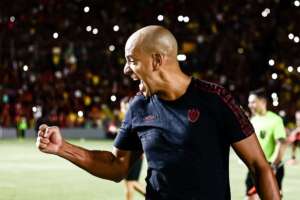 Técnico do Sport enaltece torcida em acesso: 