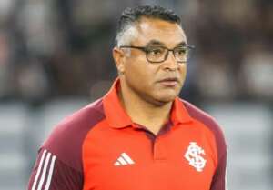 Com Internacional 'voando', Roger Machado afirma que sonha com título