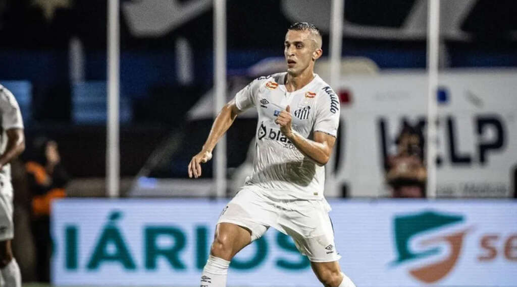 Volante do Santos usa frase de Kobe Bryant pedindo respeito ao CRB