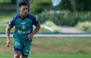 Volante é convocado pela Colômbia e desfalca Coritiba na reta final da Série B