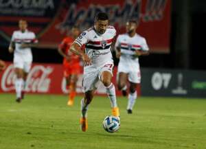 Welington sente lesão e desfalca São Paulo na Bahia