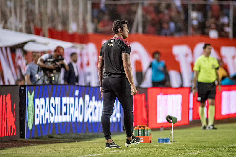 Carpini diz que permanência foi maior título do Vitória nos últimos anos (Foto: Victor Ferreira/EC Vitória)