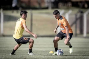 Operário-PR inicia pré-temporada de 2025 com 20 atletas