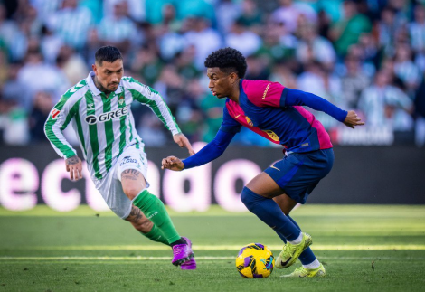 Barcelona empata com o Betis e se complica no Espanhol