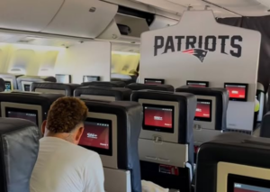 Após eliminação no Intercontinental, jogadores do Botafogo reclamam de avião de time da NFL