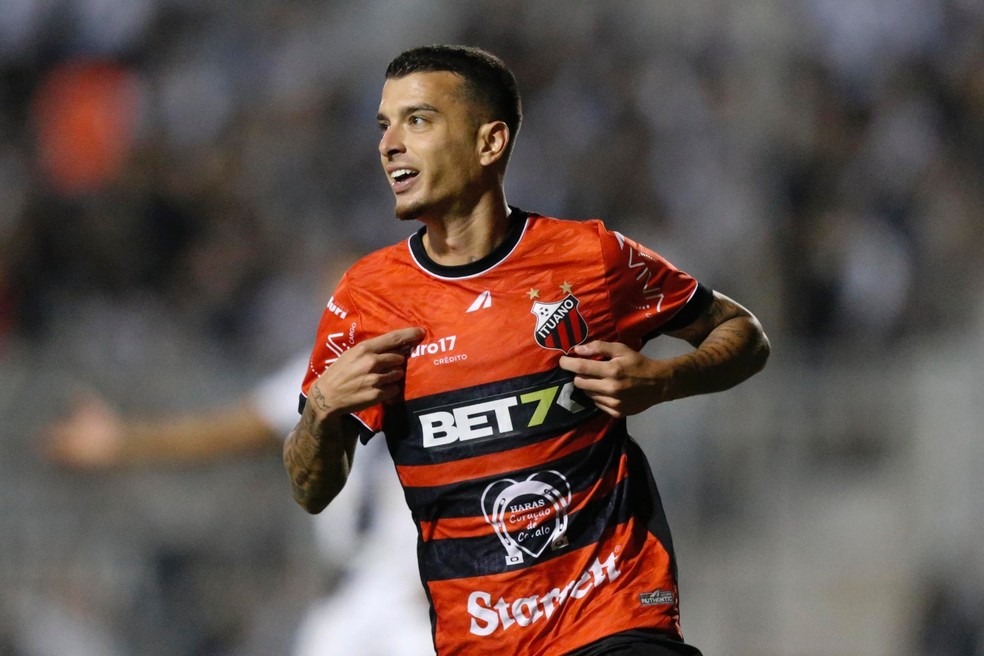 Vitória fecha com mais 2 jogadores para a próxima temporada (Foto: Miguel Schincariol/Ituano FC)