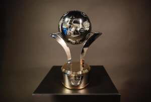 CBF apresenta Troféu Roberto Dinamite, dado ao artilheiro do Brasileirão