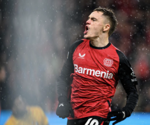 ALEMÃO: Leverkusen goleia Freiburg com 4 gols de Schick