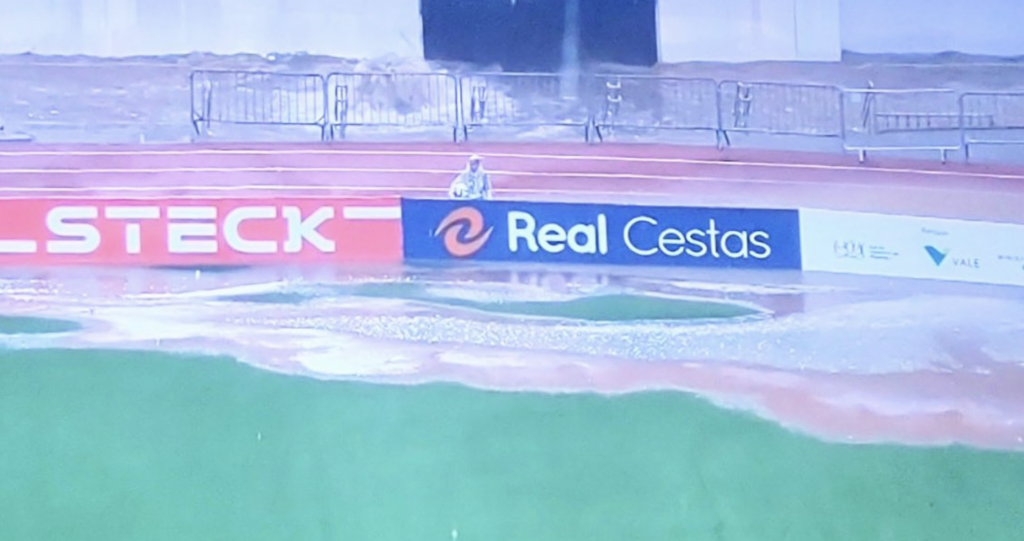 Chuvas alagam novo gramado do Pacaembu e final masculina da Taça das Favelas é cancelada