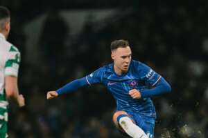 Chelsea bate Shamrock Rovers e avança em primeiro na Liga Europa