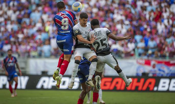 Corinthians e Bahia se enfrentam no Brasileirao