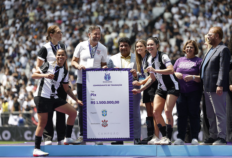 Corinthians ganha premiacao recorde no Brasileirao Feminino