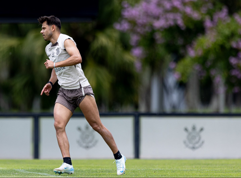 Corinthians em clima de pré-temporada em reapresentação antes pegar o Grêmio