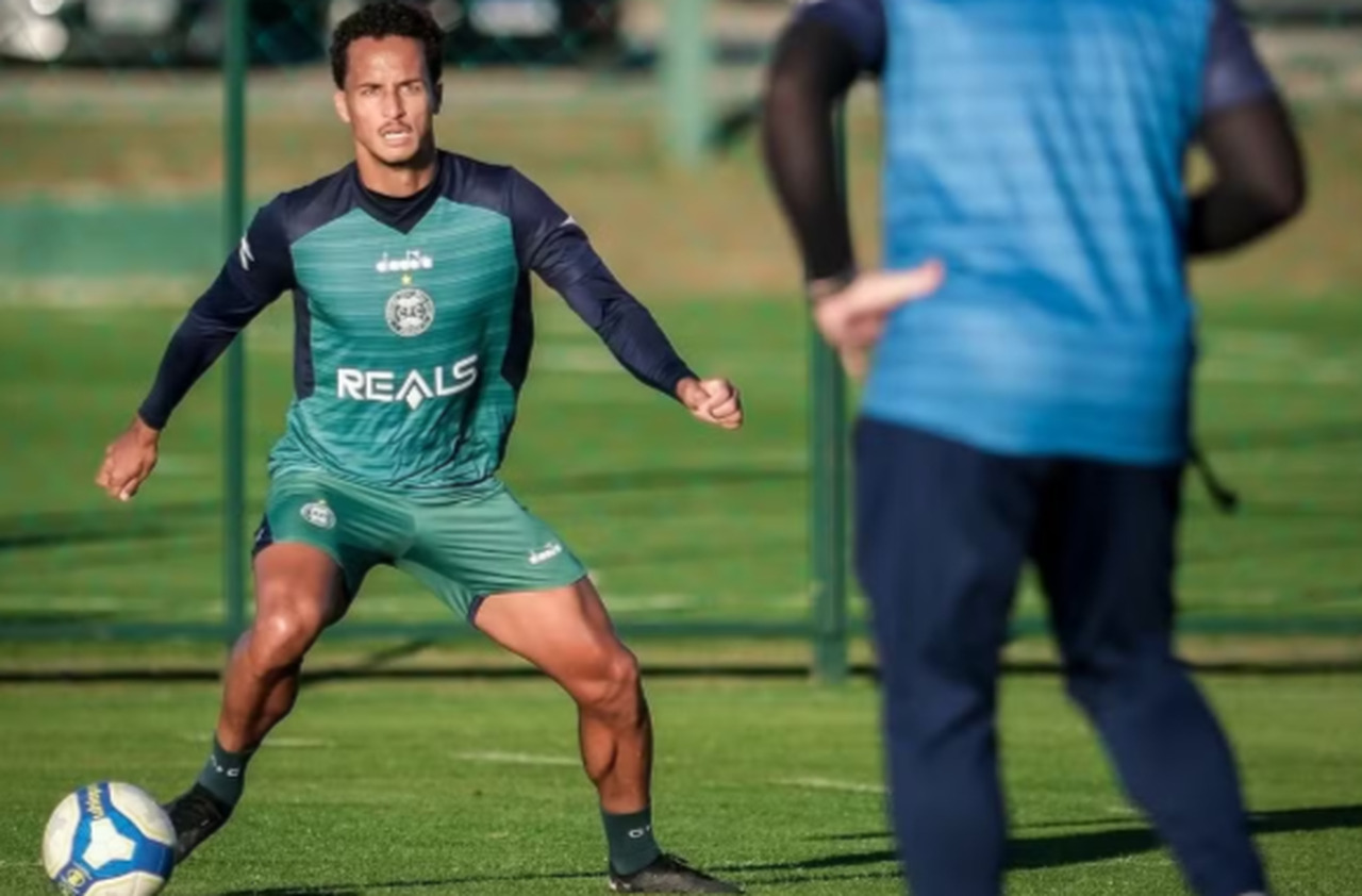 Coritiba libera trio e reafirma reformulacao para 2025