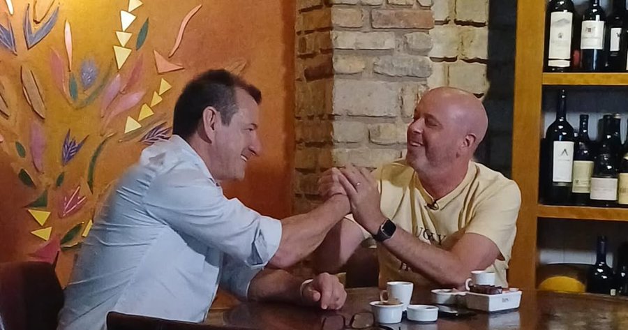 Dunga e Alex Escobar conversam após desentendimento na Copa de 2010: 'A paz venceu'