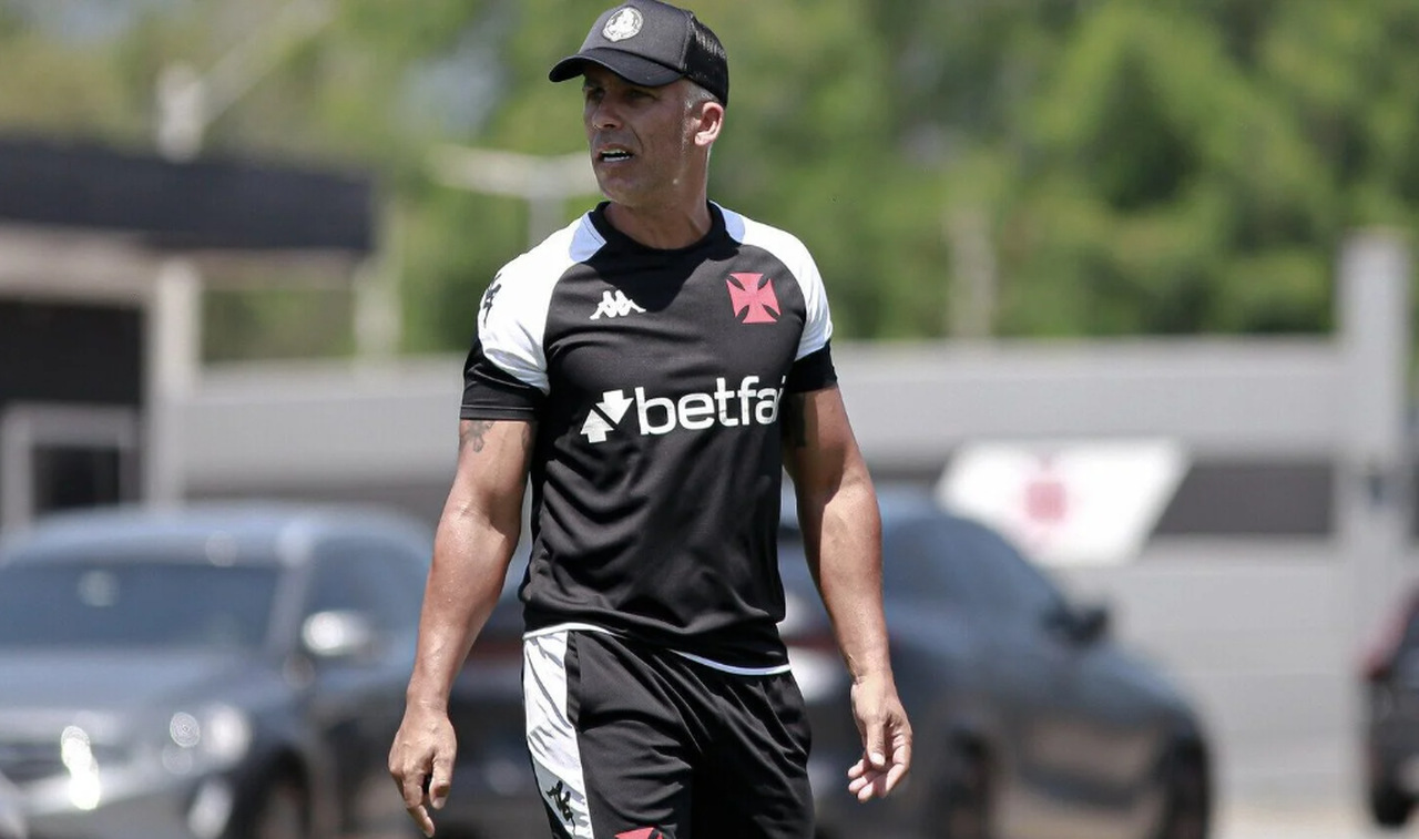 Felipe avalia temporada do Vasco