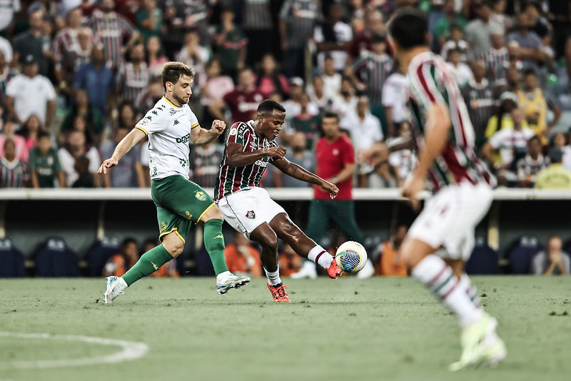 Fluminense bate Cuiaba no Brasileirao 2