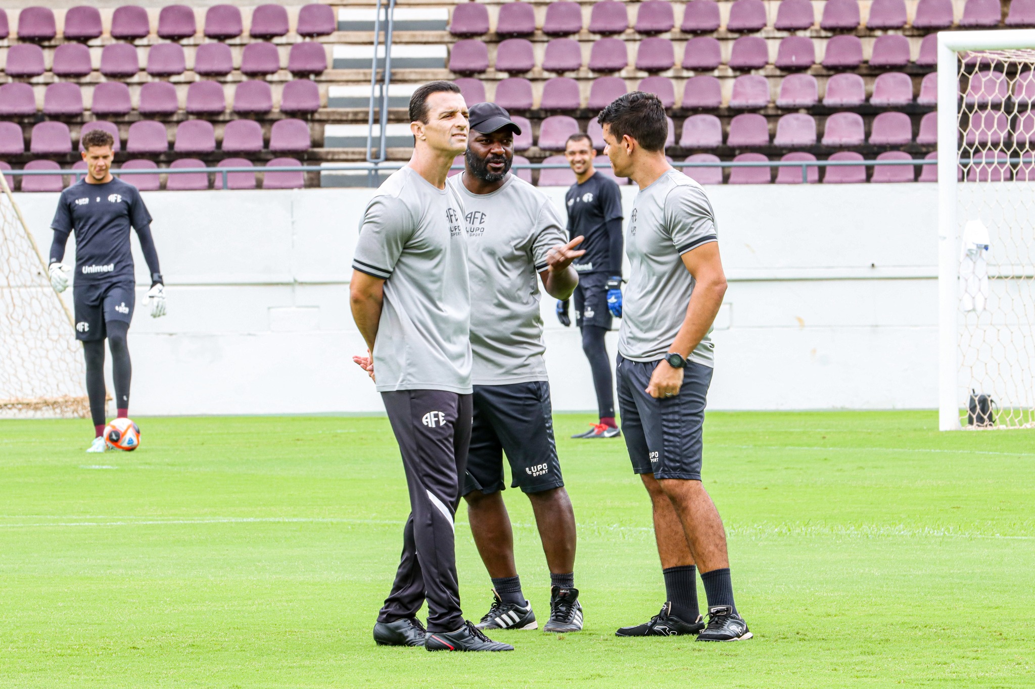 Ferroviária, de Júnior Rocha, vence Comercial em jogo-treino