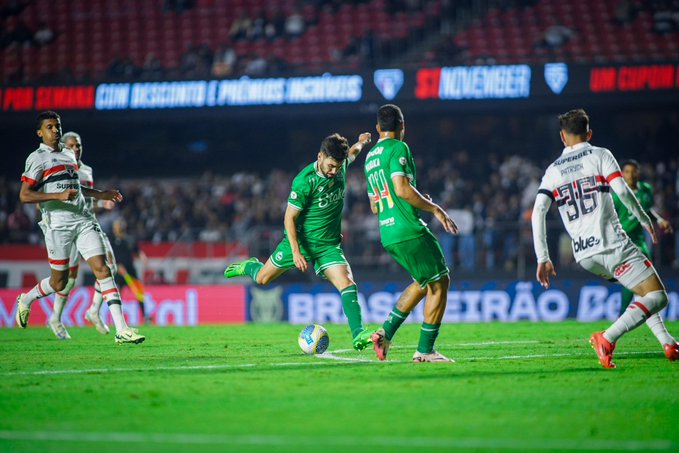 Juventude bate Sao Paulo no Brasileirao