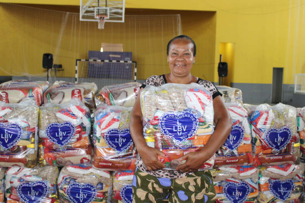 LBV inicia entrega de cestas de alimentos a famílias em vulnerabilidade social nas cinco regiões do país 4 LBV 3