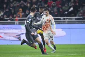 Milan e Roma empatam e seguem longe dos líderes no Campeonato Italiano