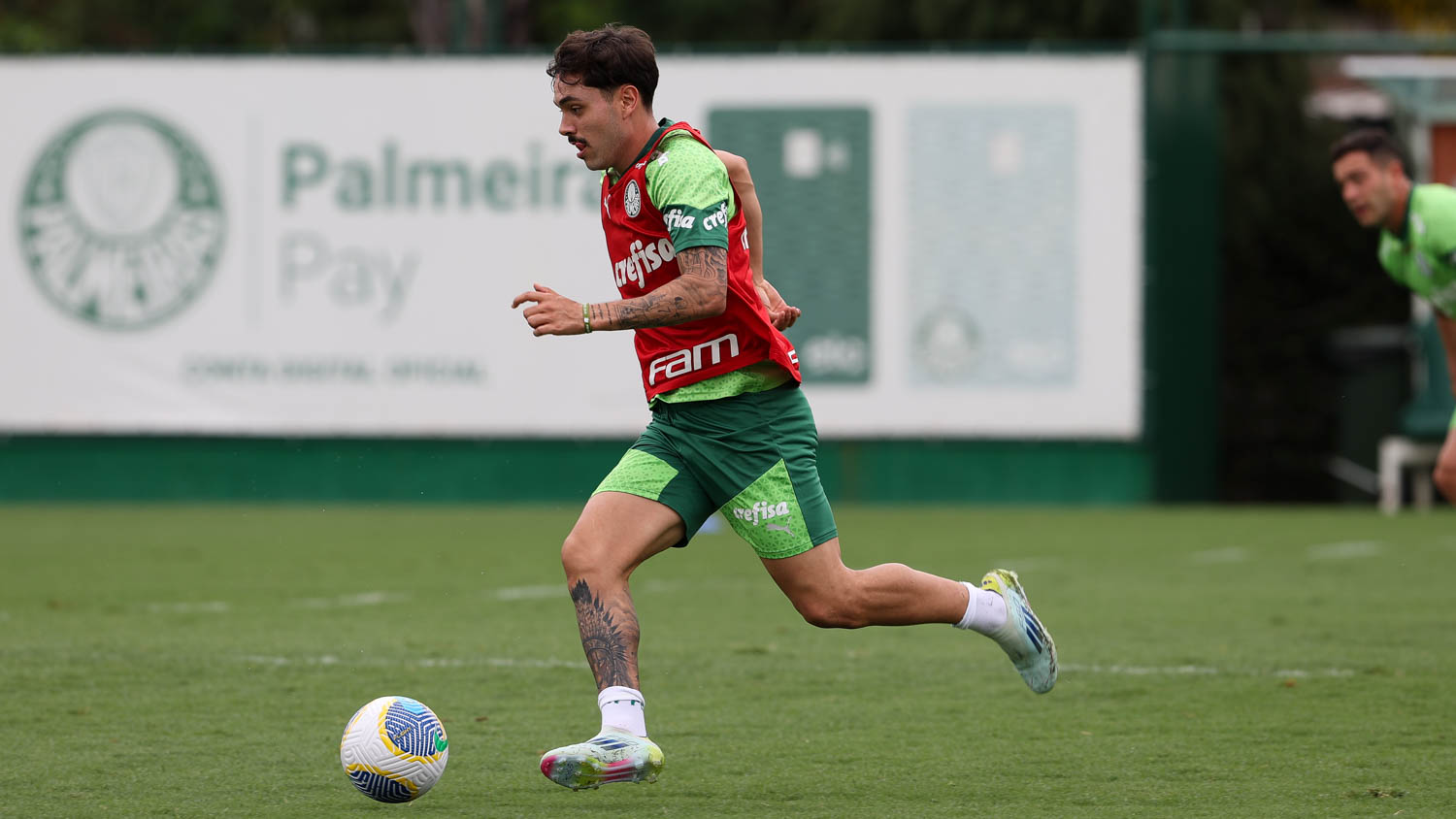 Vanderlan destaca resiliência em vitória e confia em título do Palmeiras