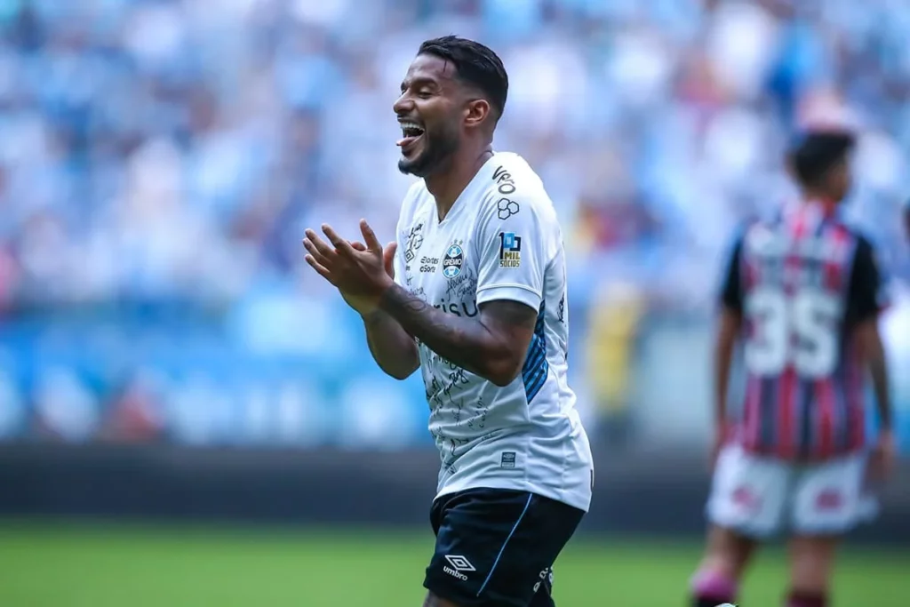Mirassol acerta contratação de Reinaldo, ex-Grêmio