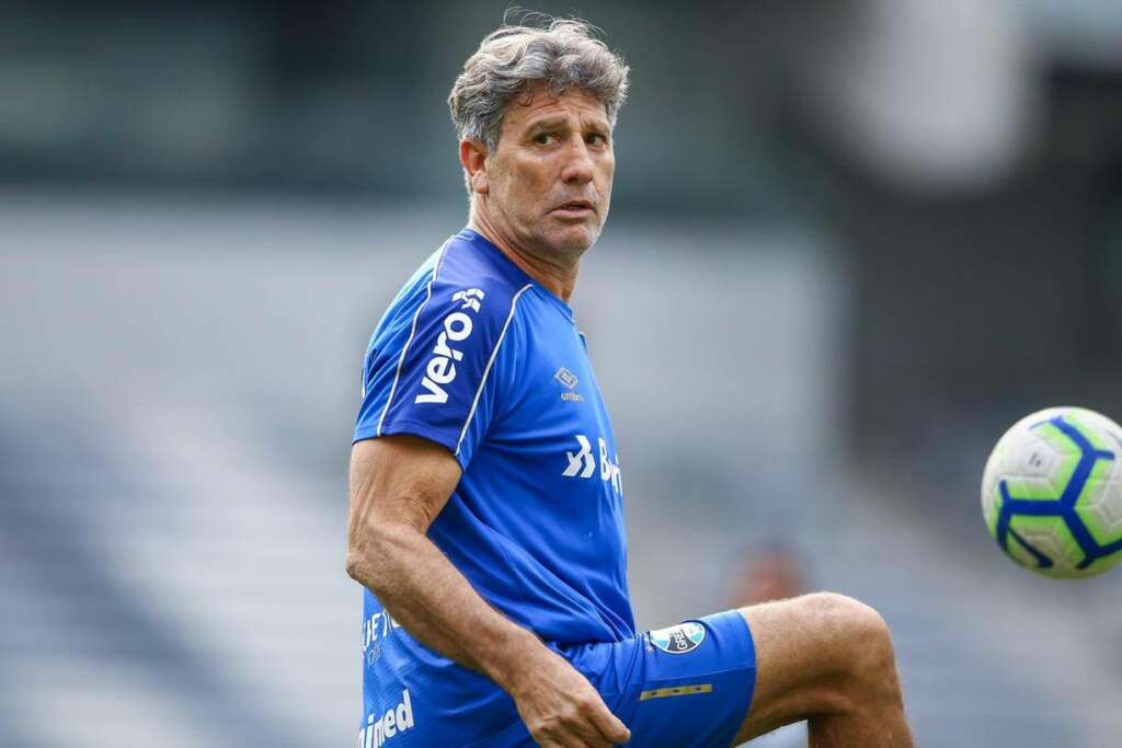 Grêmio anuncia saída de seis membros da comissão técnica